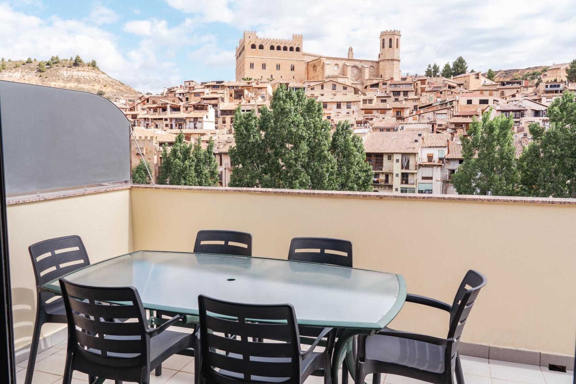 Casa Tio Pepe Valderrobres Apartment Luaran gambar